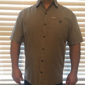 Men’s Large Columbia shirt